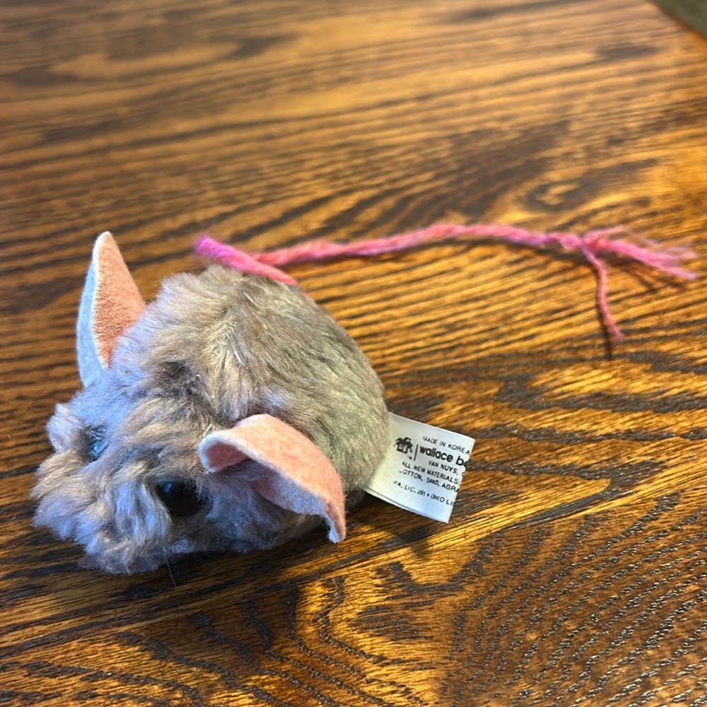 Vintage Wallace Berrie and Co Inc toy plush mouse made in Van Nuys CA